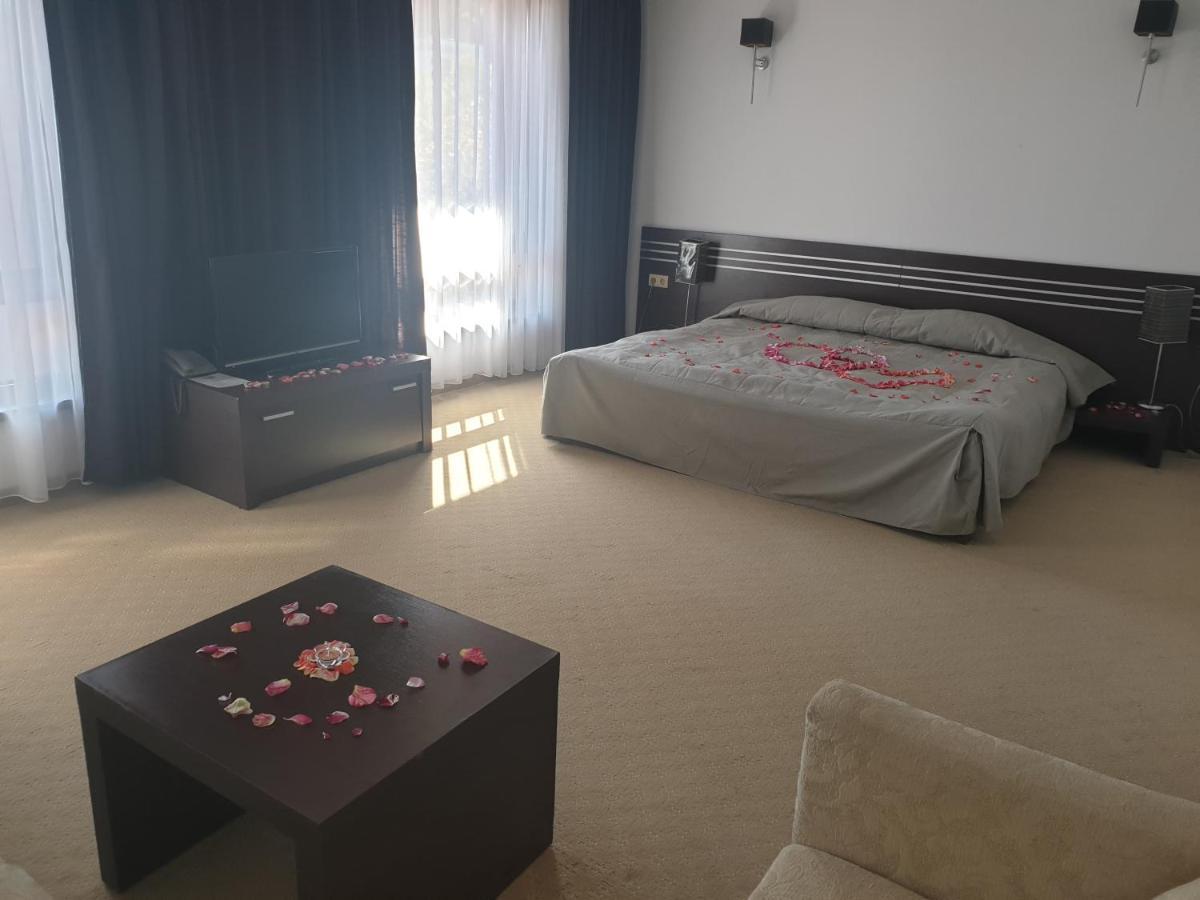 Hotel Presidivm Palace Lovech Ngoại thất bức ảnh