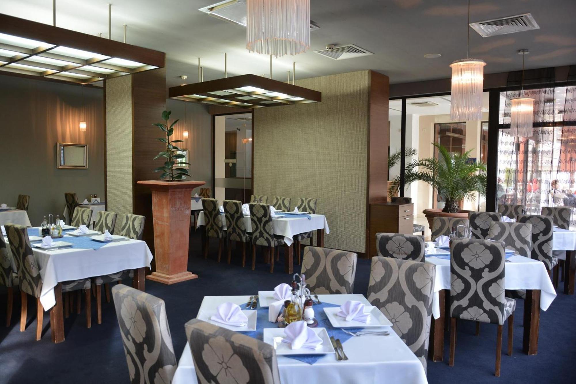 Hotel Presidivm Palace Lovech Ngoại thất bức ảnh