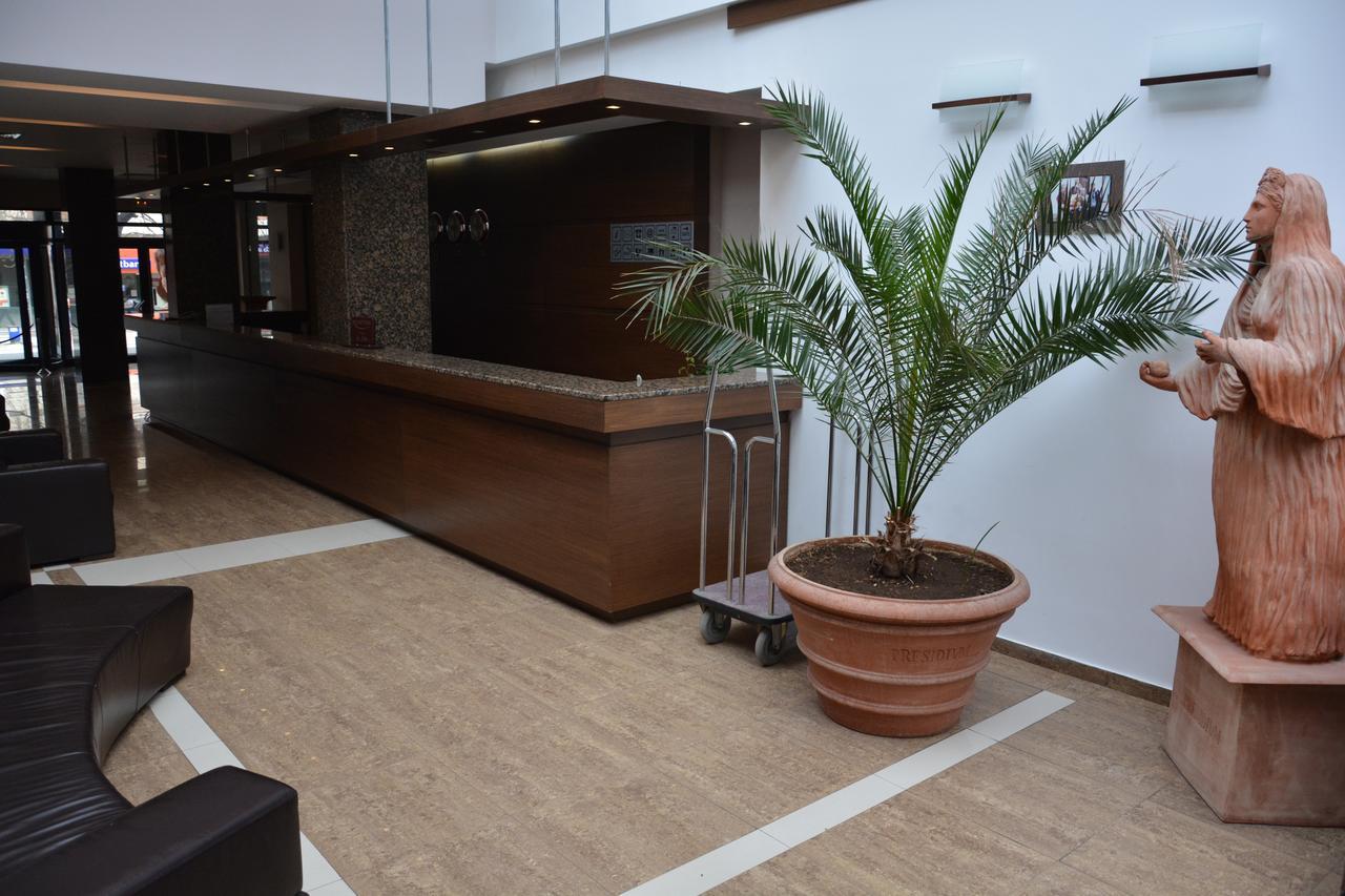 Hotel Presidivm Palace Lovech Ngoại thất bức ảnh