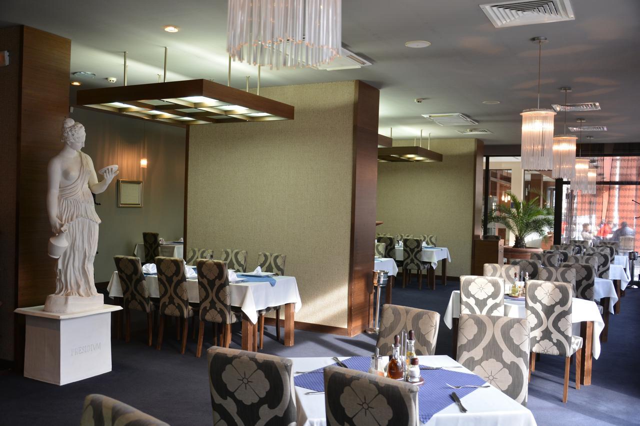 Hotel Presidivm Palace Lovech Ngoại thất bức ảnh