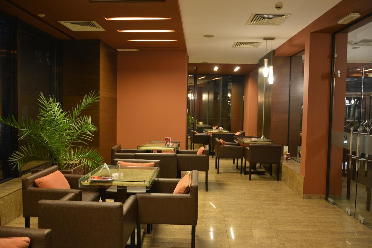 Hotel Presidivm Palace Lovech Ngoại thất bức ảnh